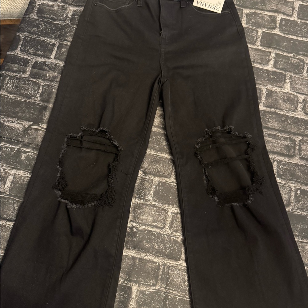 Zenana Outfitters Black Distressed Straight Leg Jeans